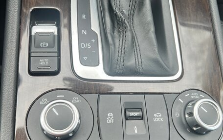 Volkswagen Touareg III, 2014 год, 2 500 000 рублей, 9 фотография