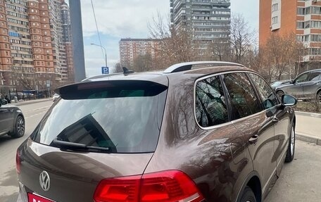 Volkswagen Touareg III, 2014 год, 2 500 000 рублей, 2 фотография