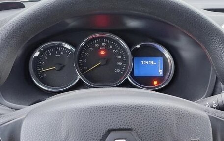 Renault Sandero II рестайлинг, 2017 год, 990 000 рублей, 6 фотография