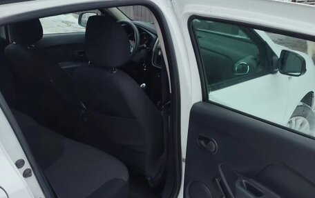 Renault Sandero II рестайлинг, 2017 год, 990 000 рублей, 10 фотография