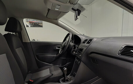 Volkswagen Polo VI (EU Market), 2013 год, 757 000 рублей, 13 фотография