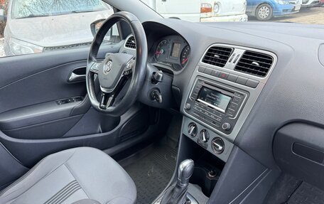 Volkswagen Polo VI (EU Market), 2016 год, 1 290 000 рублей, 11 фотография