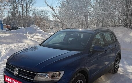 Volkswagen Tiguan II, 2020 год, 3 100 000 рублей, 3 фотография