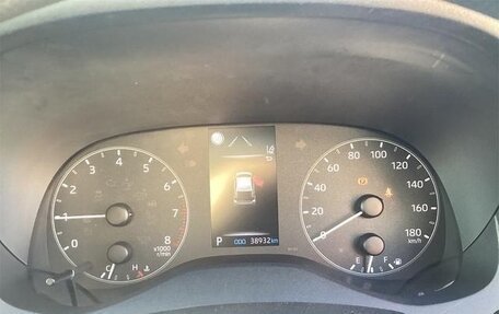 Toyota Yaris, 2022 год, 1 047 000 рублей, 20 фотография