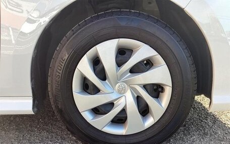 Toyota Yaris, 2022 год, 1 047 000 рублей, 33 фотография