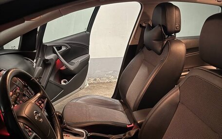 Opel Astra J, 2012 год, 735 000 рублей, 15 фотография