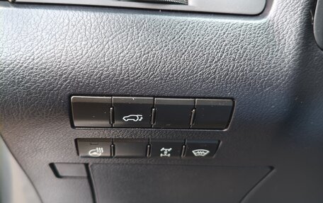 Lexus RX IV рестайлинг, 2019 год, 5 500 000 рублей, 14 фотография