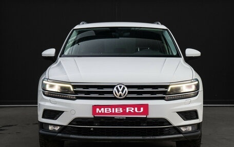 Volkswagen Tiguan II, 2018 год, 2 750 000 рублей, 2 фотография