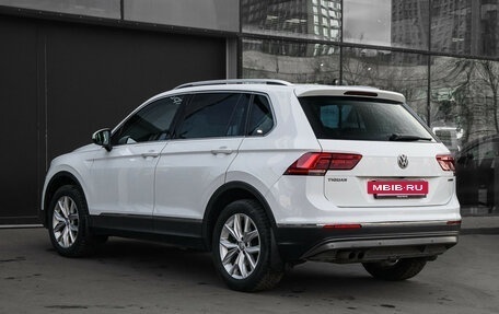 Volkswagen Tiguan II, 2018 год, 2 750 000 рублей, 6 фотография