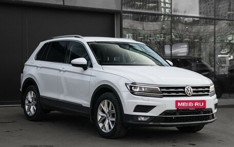 Volkswagen Tiguan II, 2018 год, 2 750 000 рублей, 3 фотография