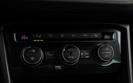 Volkswagen Tiguan II, 2018 год, 2 750 000 рублей, 16 фотография