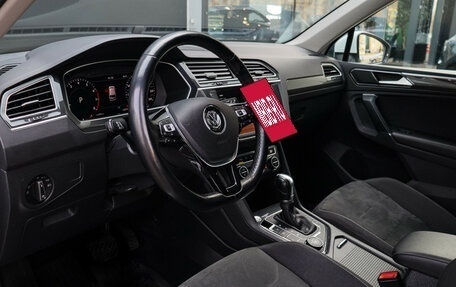 Volkswagen Tiguan II, 2018 год, 2 750 000 рублей, 13 фотография