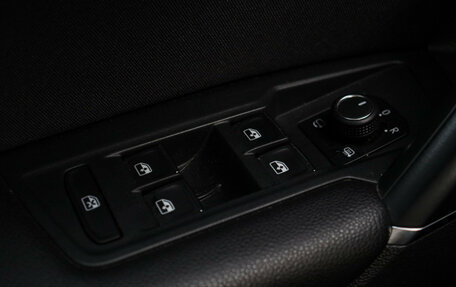 Volkswagen Tiguan II, 2018 год, 2 750 000 рублей, 19 фотография