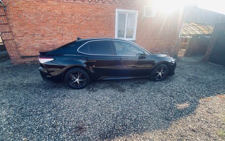 Toyota Camry, 2020 год, 2 590 000 рублей, 8 фотография