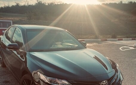 Toyota Camry, 2020 год, 2 590 000 рублей, 3 фотография