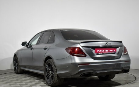 Mercedes-Benz E-Класс, 2018 год, 3 178 900 рублей, 7 фотография