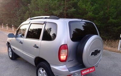 Chevrolet Niva I рестайлинг, 2003 год, 590 000 рублей, 1 фотография