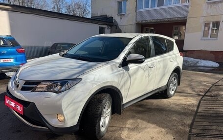 Toyota RAV4, 2013 год, 1 900 000 рублей, 4 фотография
