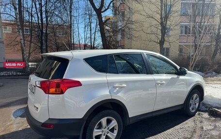 Toyota RAV4, 2013 год, 1 900 000 рублей, 8 фотография