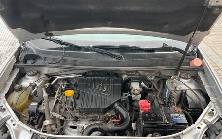 Renault Logan II, 2019 год, 1 050 000 рублей, 12 фотография