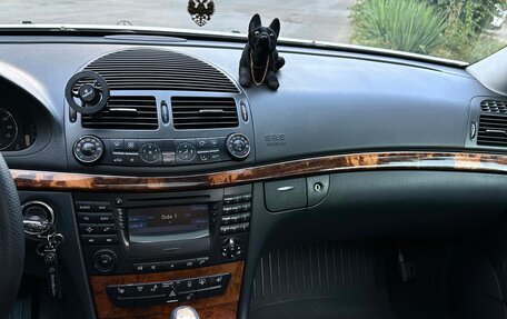 Mercedes-Benz E-Класс, 2002 год, 750 000 рублей, 11 фотография