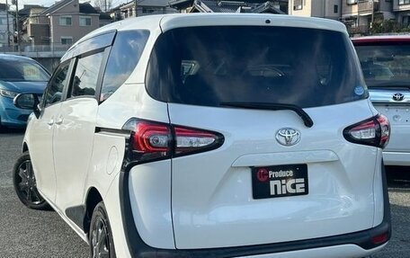 Toyota Sienta II, 2018 год, 1 209 000 рублей, 7 фотография