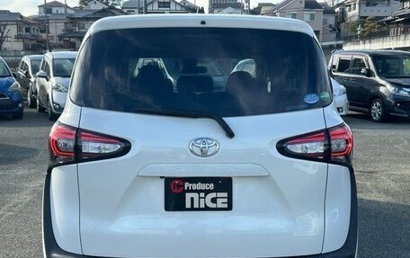 Toyota Sienta II, 2018 год, 1 209 000 рублей, 9 фотография