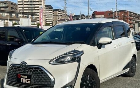 Toyota Sienta II, 2018 год, 1 209 000 рублей, 14 фотография