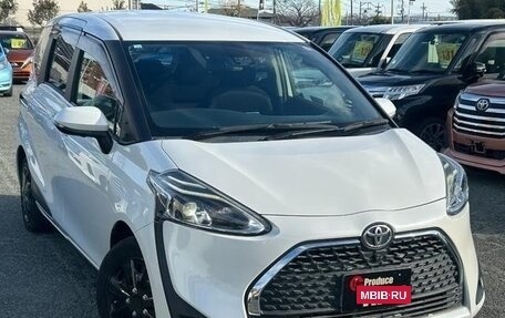 Toyota Sienta II, 2018 год, 1 209 000 рублей, 2 фотография