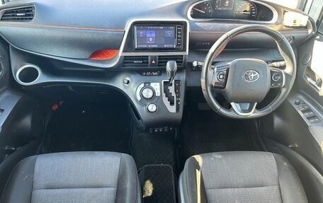Toyota Sienta II, 2018 год, 1 209 000 рублей, 34 фотография