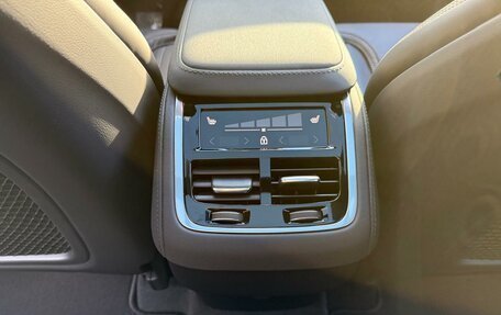 Volvo XC90 II рестайлинг, 2025 год, 10 790 000 рублей, 15 фотография