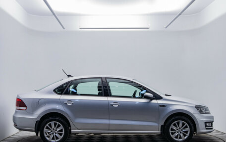 Volkswagen Polo VI (EU Market), 2018 год, 1 340 000 рублей, 4 фотография