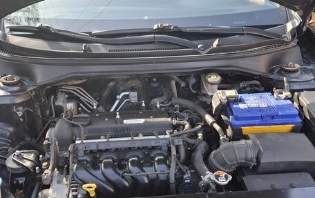 KIA Rio IV, 2017 год, 988 000 рублей, 6 фотография