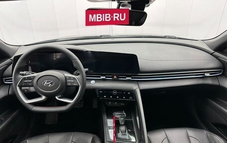 Hyundai Elantra, 2022 год, 1 650 000 рублей, 12 фотография