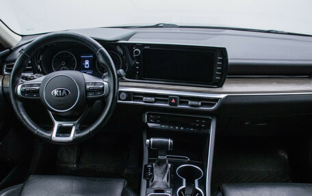 KIA K5, 2021 год, 2 154 000 рублей, 13 фотография