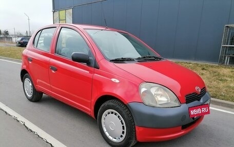 Toyota Yaris I рестайлинг, 2001 год, 395 000 рублей, 10 фотография