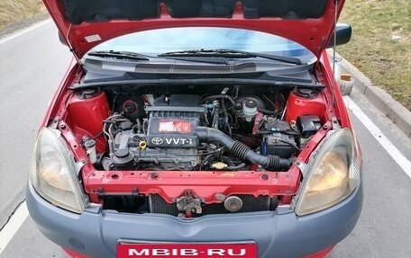 Toyota Yaris I рестайлинг, 2001 год, 395 000 рублей, 14 фотография