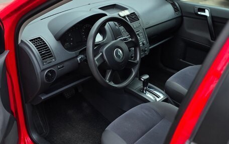 Volkswagen Polo IV рестайлинг, 2005 год, 530 000 рублей, 13 фотография