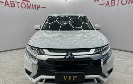 Mitsubishi Outlander III рестайлинг 3, 2022 год, 2 115 000 рублей, 3 фотография