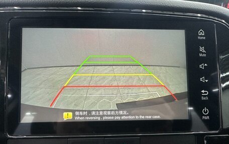 Mitsubishi Outlander III рестайлинг 3, 2022 год, 2 115 000 рублей, 17 фотография