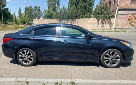 Hyundai Sonata VI, 2013 год, 730 000 рублей, 3 фотография