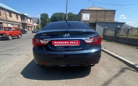 Hyundai Sonata VI, 2013 год, 730 000 рублей, 8 фотография