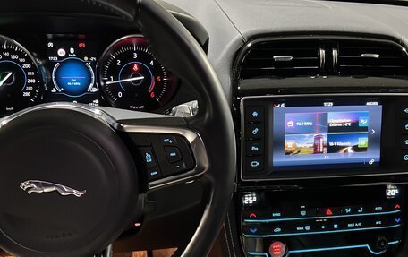 Jaguar F-Pace, 2018 год, 3 500 000 рублей, 4 фотография