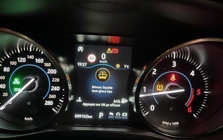 Jaguar F-Pace, 2018 год, 3 500 000 рублей, 9 фотография