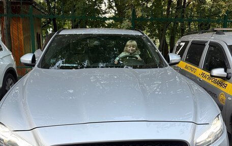 Jaguar F-Pace, 2018 год, 3 500 000 рублей, 17 фотография