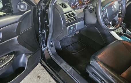 Honda Accord IX рестайлинг, 2013 год, 1 500 000 рублей, 9 фотография