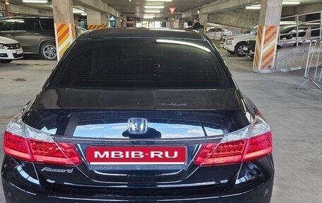 Honda Accord IX рестайлинг, 2013 год, 1 500 000 рублей, 4 фотография