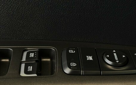 KIA Sportage IV рестайлинг, 2019 год, 2 230 000 рублей, 10 фотография