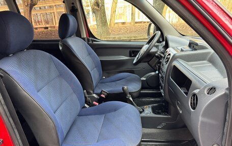 Peugeot Partner II рестайлинг 2, 2011 год, 590 000 рублей, 15 фотография