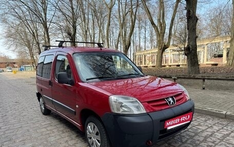 Peugeot Partner II рестайлинг 2, 2011 год, 590 000 рублей, 5 фотография
